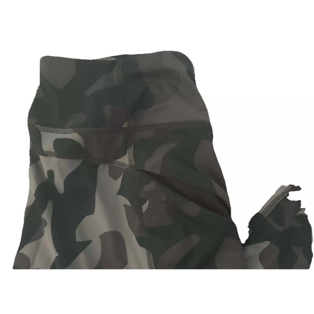 Pre-Owner  Athleta Camo Powerlift Tight, Black/Olive Green Size  Medium